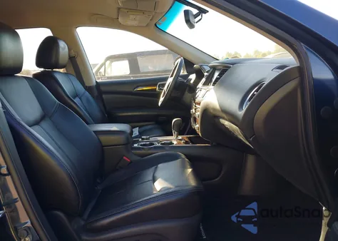 2013 Nissan Pathfinder Platinum z USA, uszkodzony, nr VIN 5N1AR2MM9DC600132